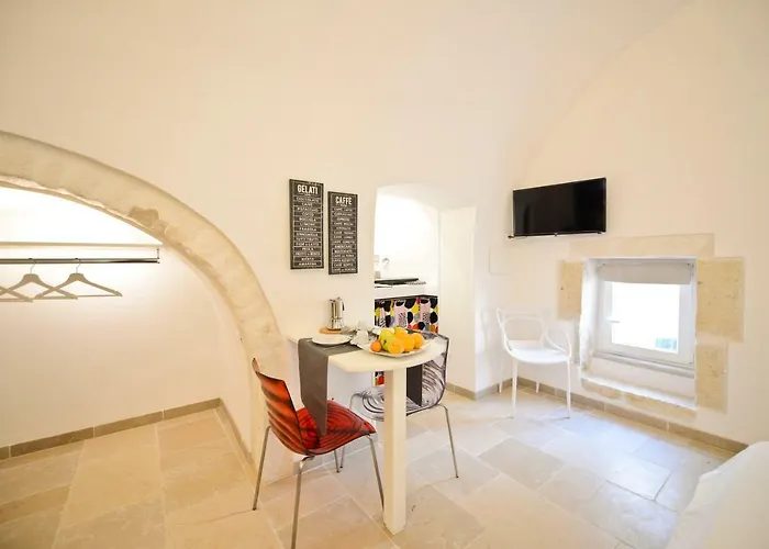 Scirocco With Terrace By Wonderful Italy Apartamento